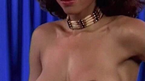 HD видео, большие натуральные сиськи, большие сиськи, стриптиз, черный