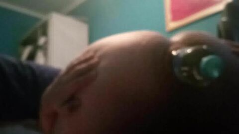 HD видео, Гей порно (гей), зияющий (гей), мужчина (гей), секс-игрушка (гей), трансвестит (гей)